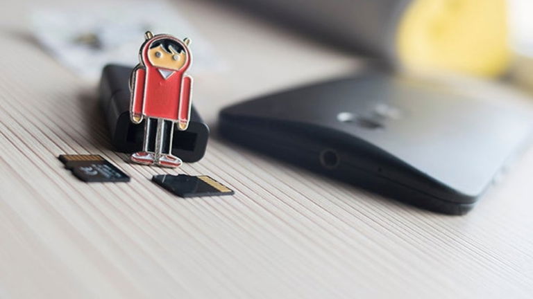 ¿Son los móviles modernos el fin de las tarjetas microSD?
