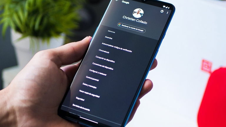 Cómo borrar tu actividad de Google y evitar que sigan lo que haces