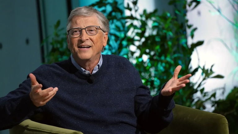 Bill Gates, fundador de Microsoft, bromea sobre traer de vuelta a Windows 10: "Me escondería de la prensa"